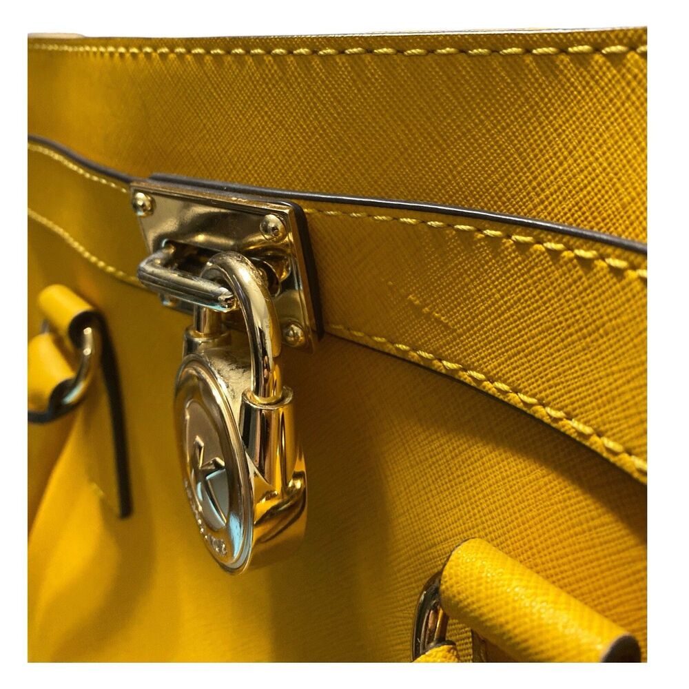 Michael Kors Womens Yellow Saffiano Leather Large Purse - Picture 6 of 8